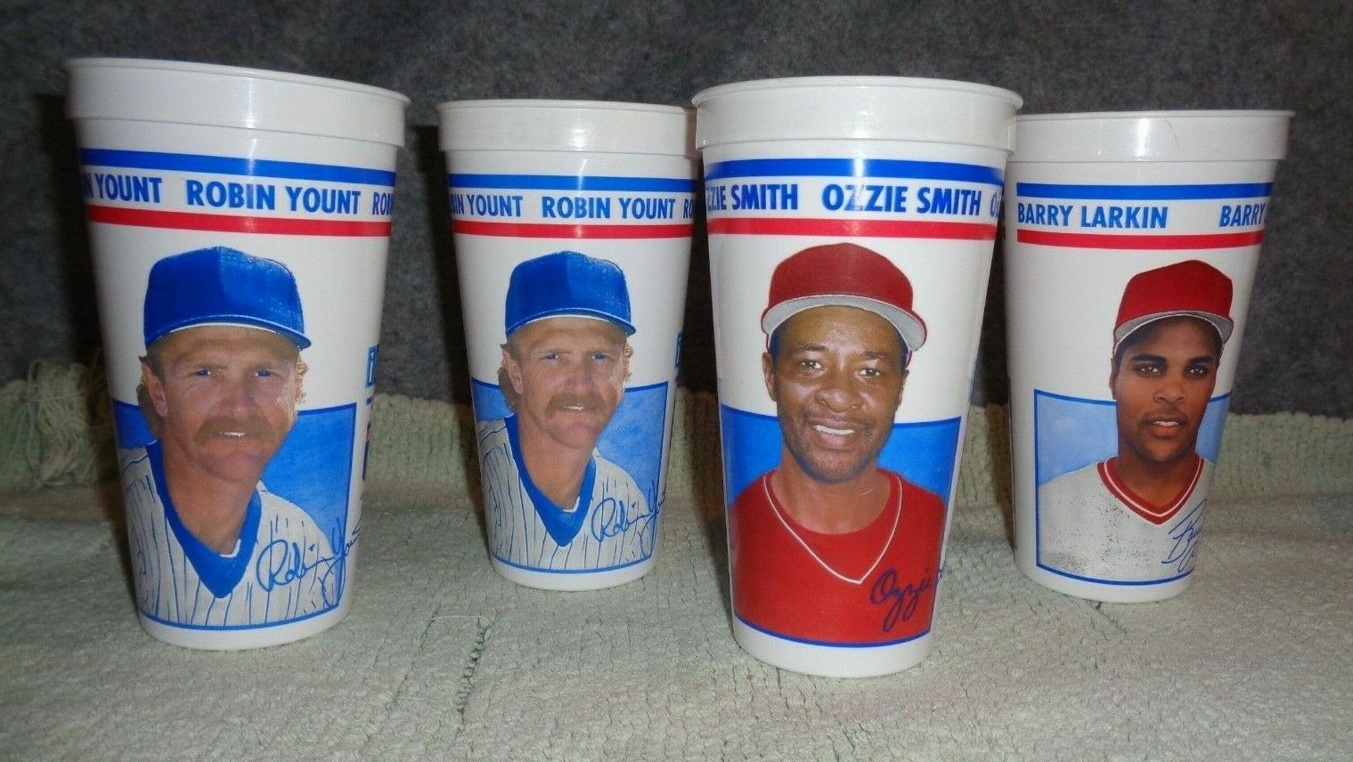 Lot Of 4 Icee Mlb 1993 Plastic Cups 24 Oz- Ozzie Smith, B. Larkin &  2 R. Yount